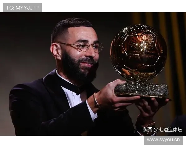 本泽马火力全开助吉达联合双冠加冕再现王者荣耀辉煌征程